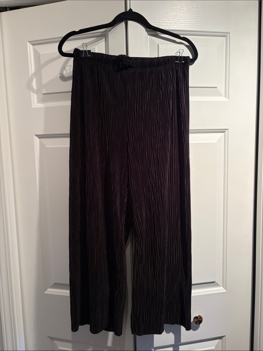 silence + noise Black Plisse Wide-Leg Lounge Pants